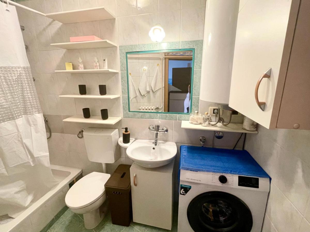 Apartment Mila With Jacuzzi Spa Pula Buitenkant foto