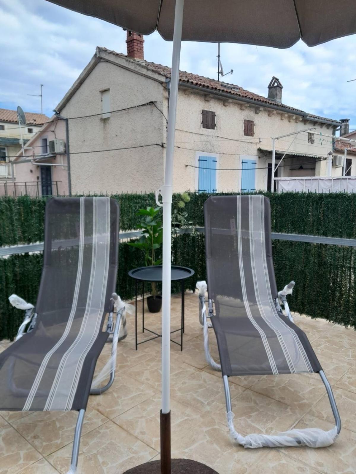 Apartment Mila With Jacuzzi Spa Pula Buitenkant foto